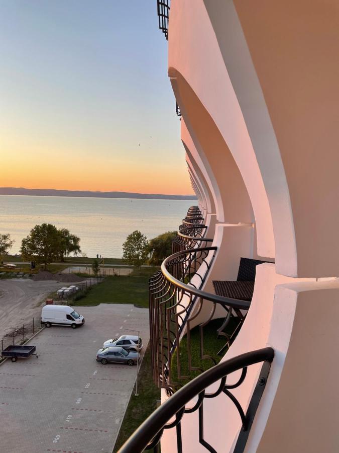 Best Silver Apartman Siófok Exteriör bild