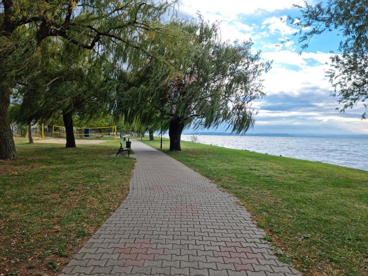 Best Silver Apartman Siófok Exteriör bild